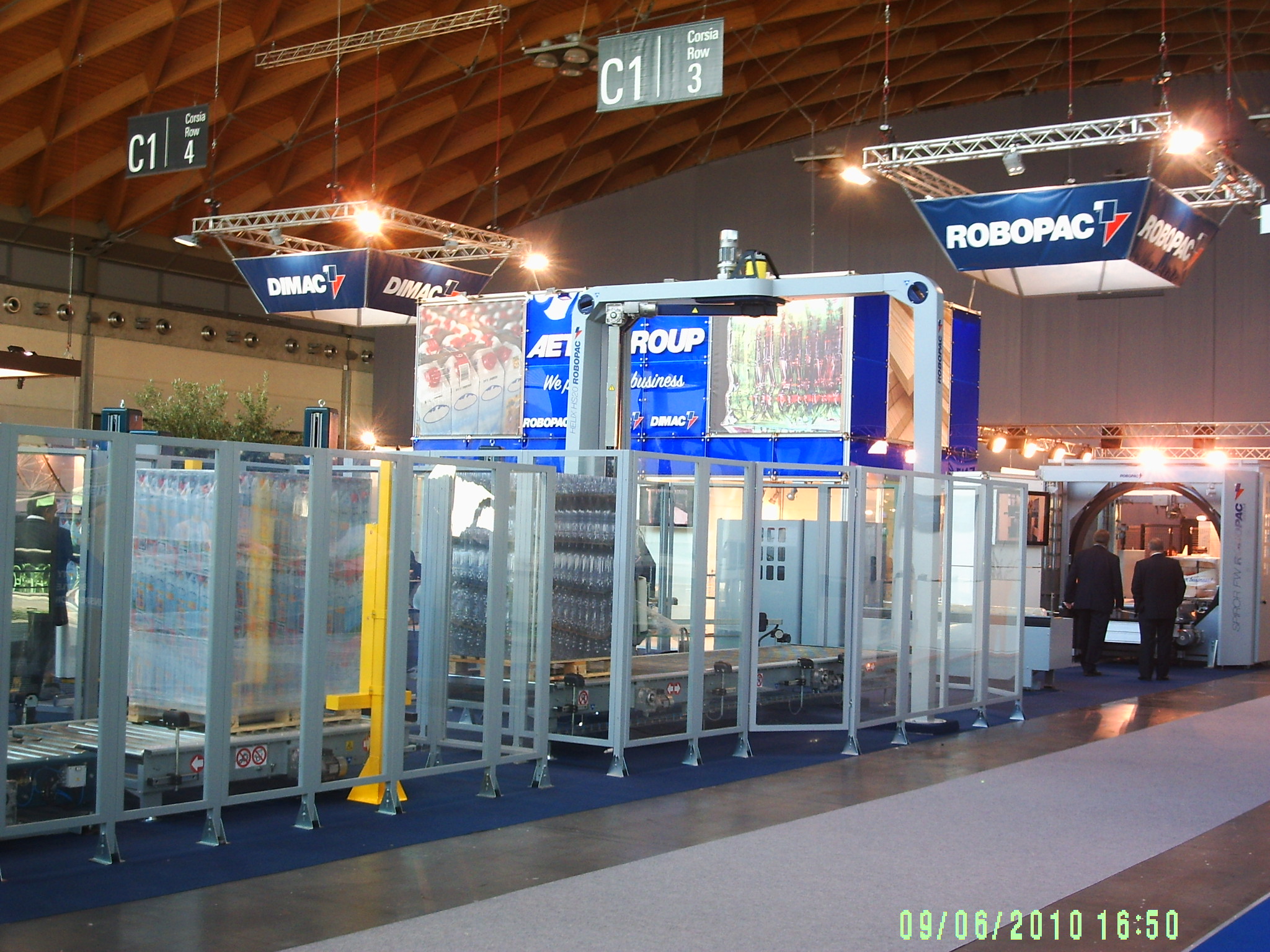 PACKOLOGY 2010.JPG Stand Aetna Group 1